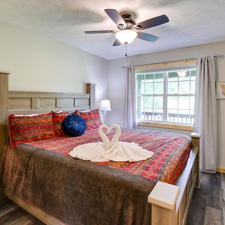 Sevierville Cabin With Private Hot Tub And Fire Pit Exteriör bild