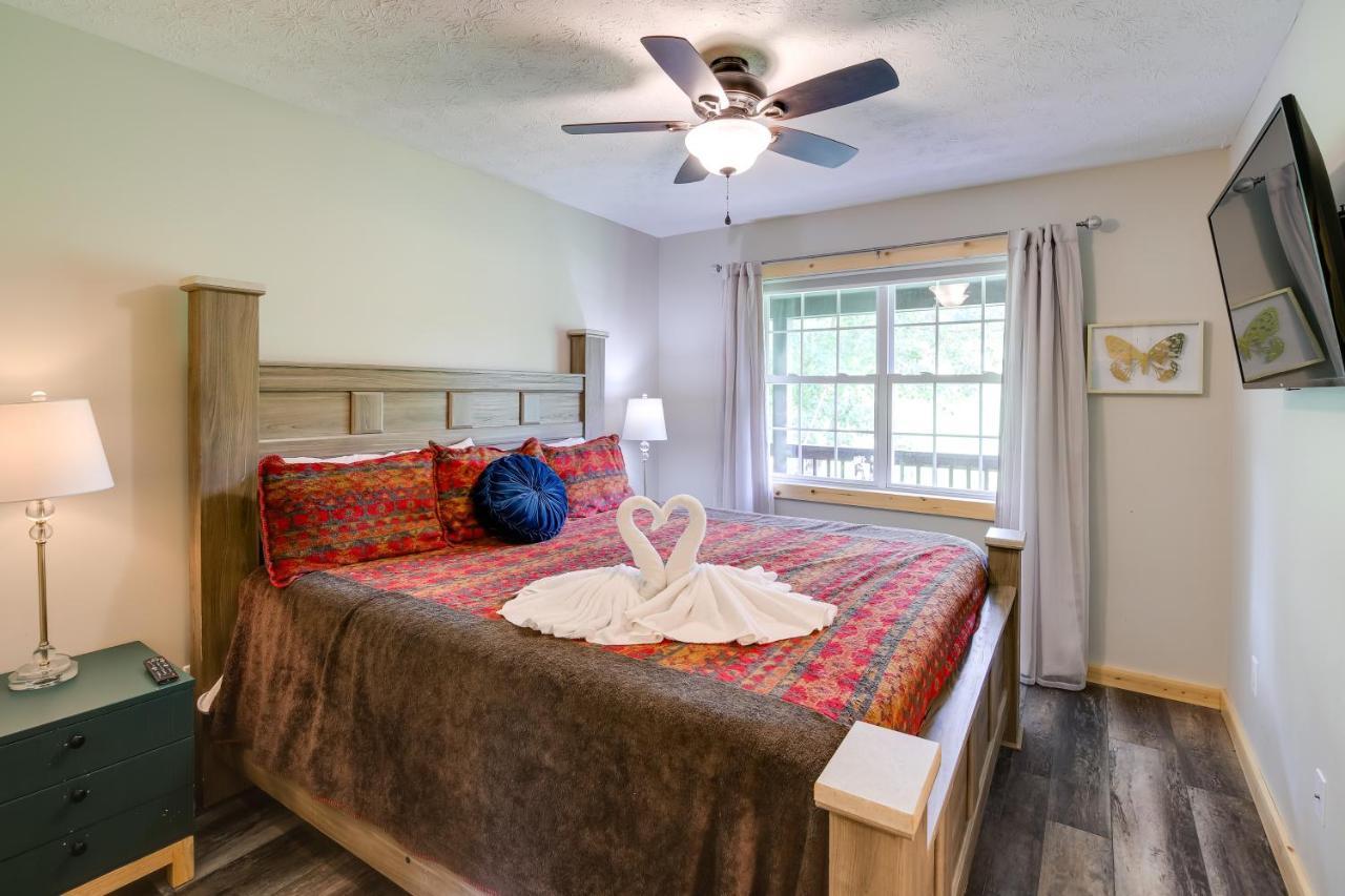 Sevierville Cabin With Private Hot Tub And Fire Pit Exteriör bild