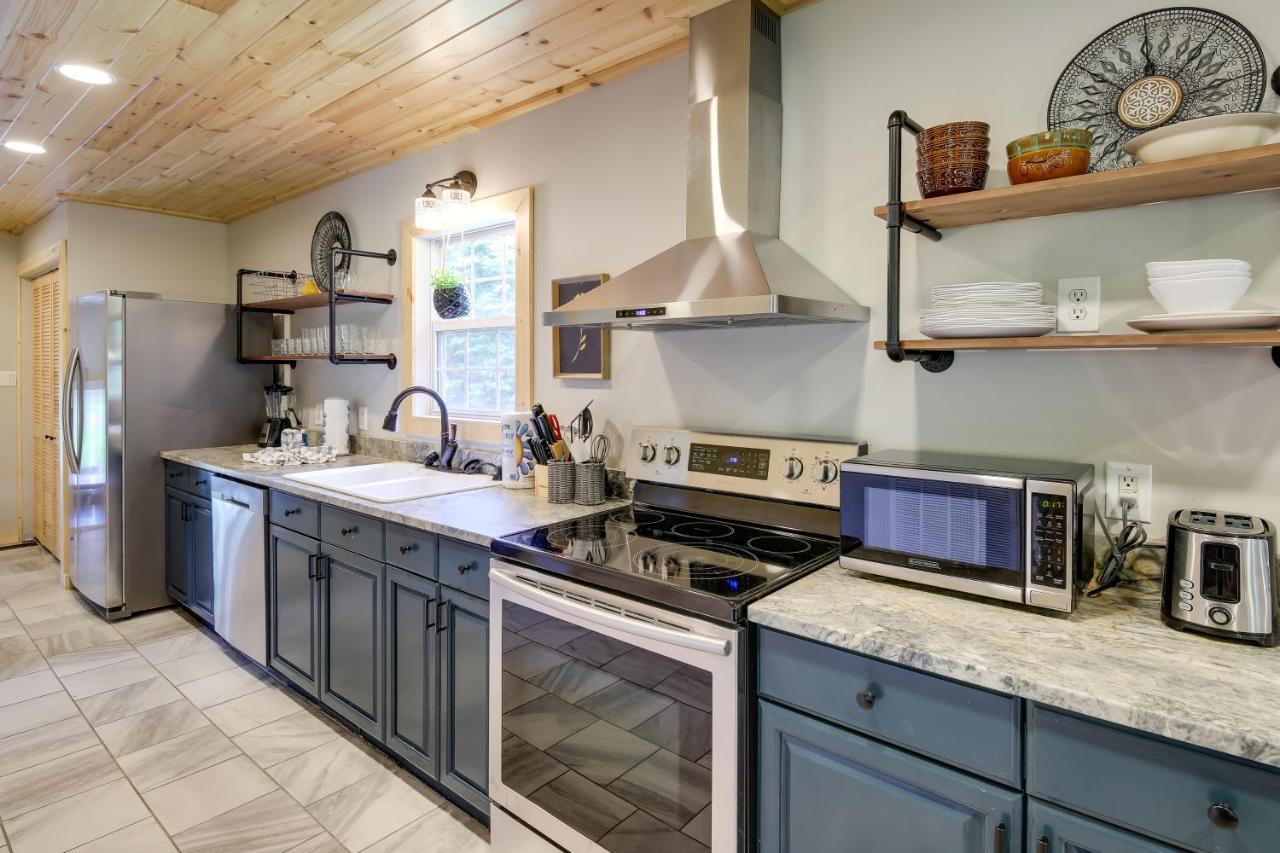 Sevierville Cabin With Private Hot Tub And Fire Pit Exteriör bild